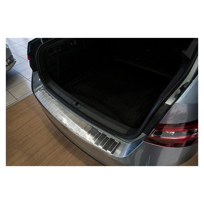 Avisa, Protezione del Bordo di Carico in Acciaio — Compatibile con Skoda Superb Sedan 2015-
