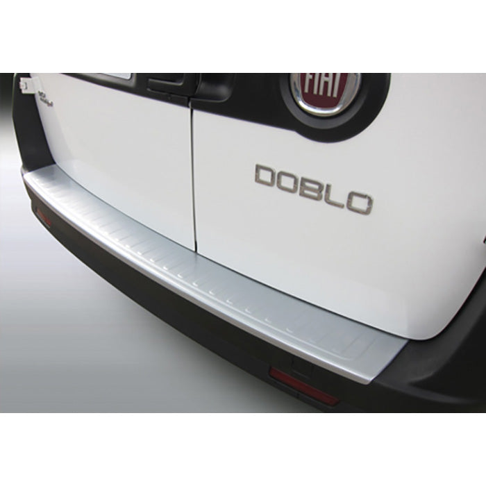 Ochrona, Ochrona krawędzi ładunkowej — Pasuje do Fiat Doblo - Rowkowane 2014-