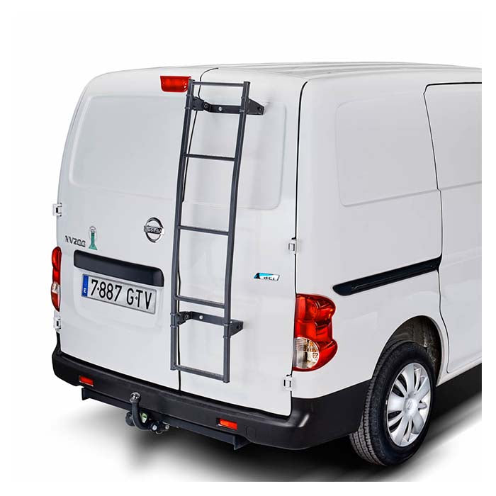 Cruz, Scala F/porta posteriore EF180